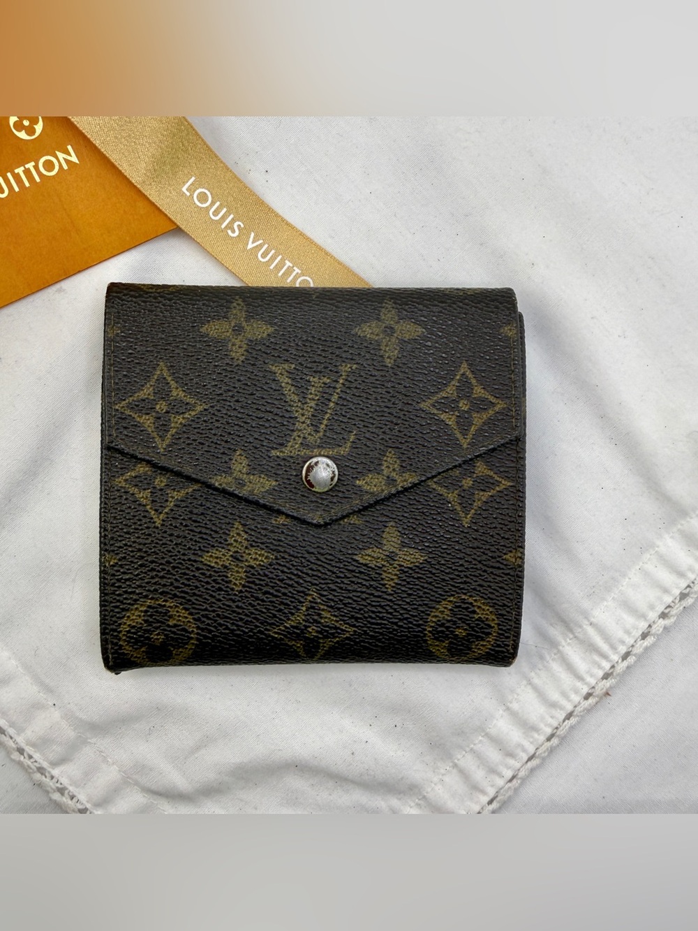 AUTHENTIC Louis Vuitton vintage monogram canvas wallet